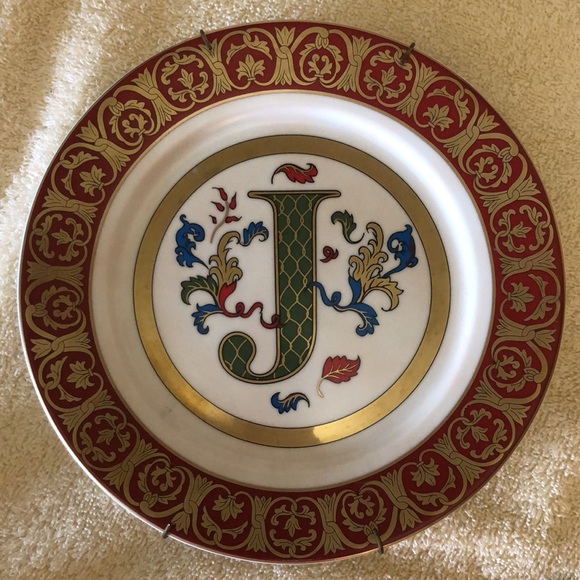 "JOY" Decorative 8” Porcelain Plates Set of 3 by Home Interiors w/hangers - Picture 3 of 8